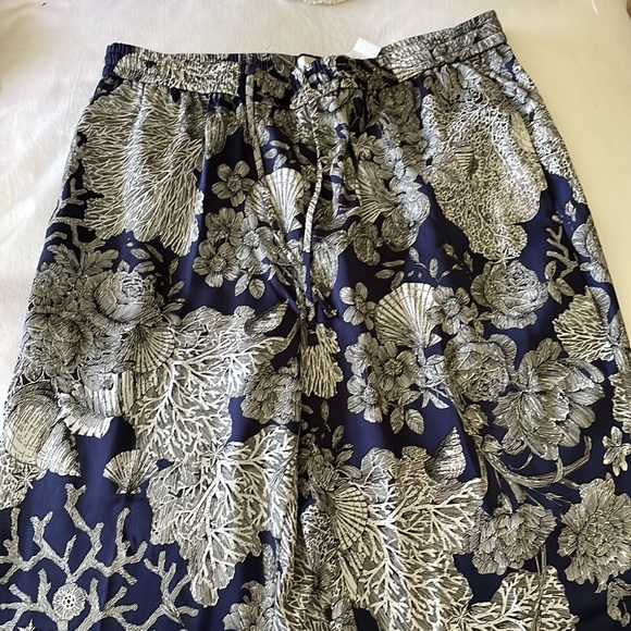 NWT J Crew collection satin pants - Picture 3 of 5
